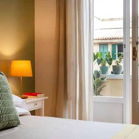 فندق مبيت وإفطار A Casa Di Tiziana - 3*